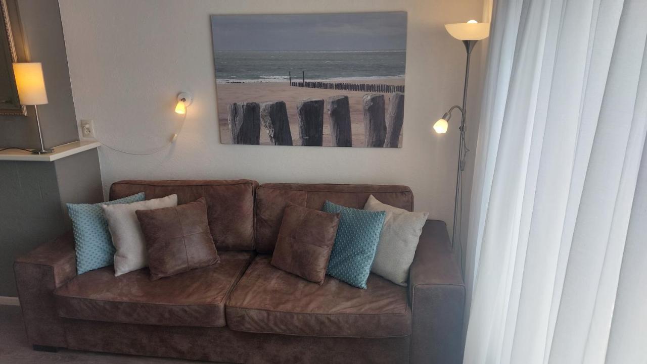 Appartement Met Inpandig Balkon, 150 Meter Verwijderd Van Strand En Centrum Zoutelande Exterior foto